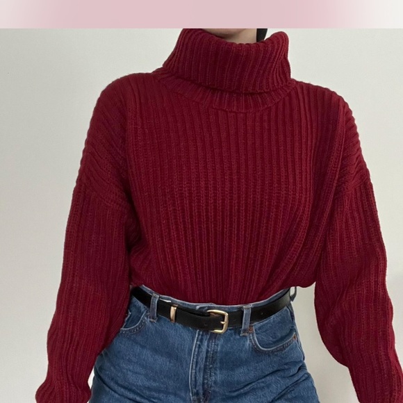 143 Shop Women’s Autumn and Winter Burgundy Medium Turtleneck Sweater - Picture 2 of 6